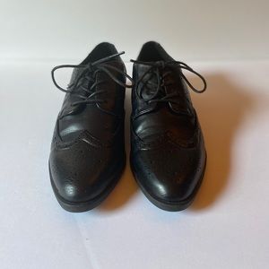Dunion black pointed oxford
